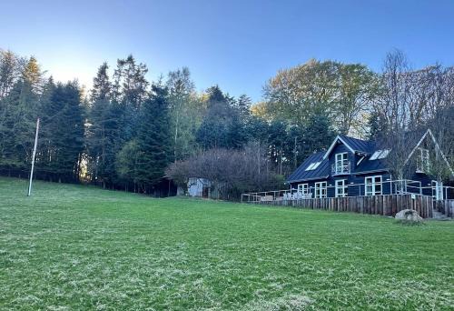 Nibe House | Sommerhus Med Krondyr På 23 Hektar Naturgrund