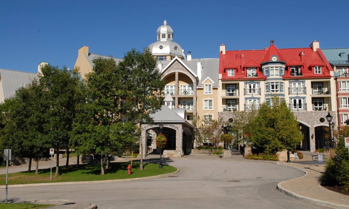 Mont-Tremblant Pedestrian Village Apartment | Sommet des Neiges