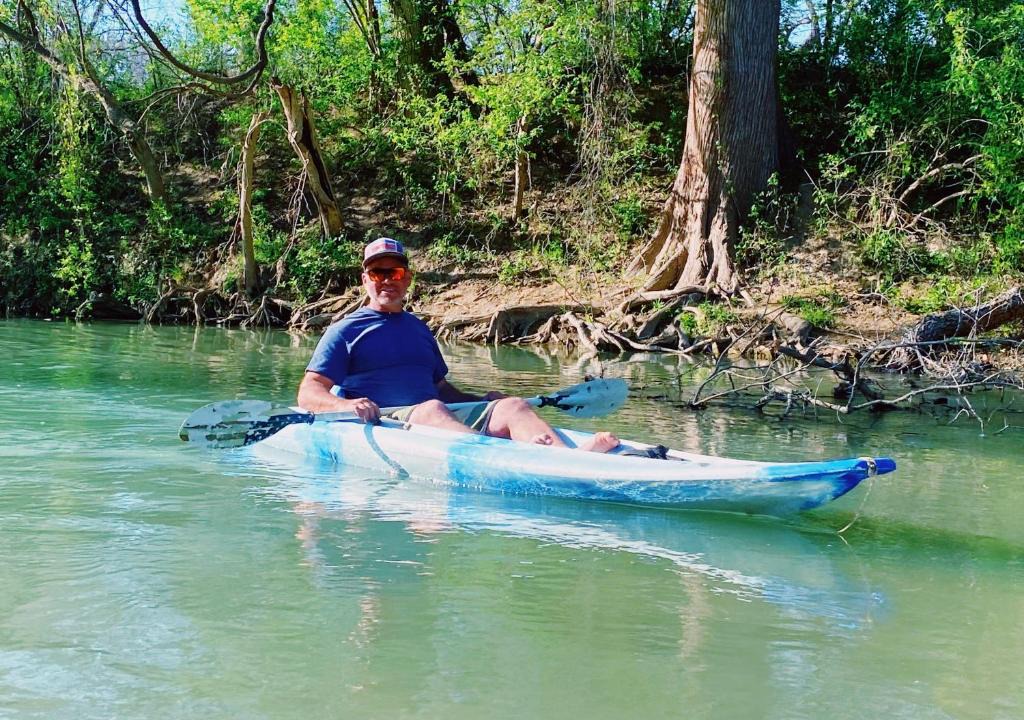 Prairie Lea House | Son's Blue River Camp LogCabin3 - Romantic Log Cabin on the River with view!