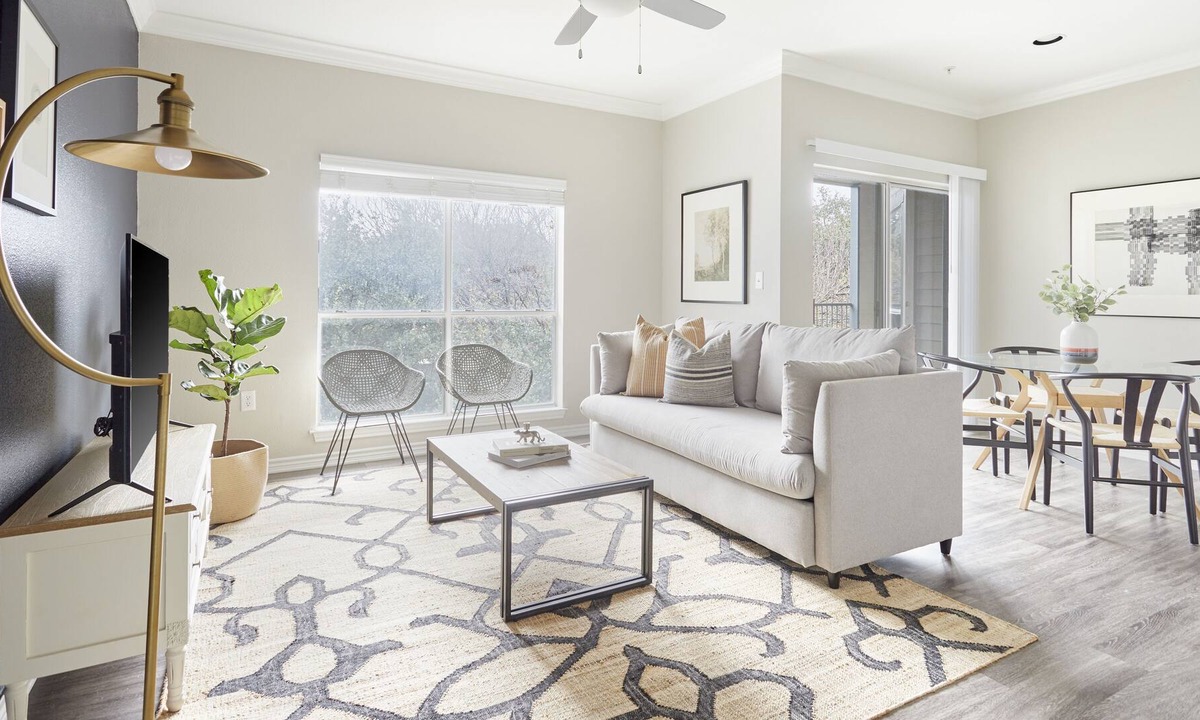 Medical Center District Apartment | Sonder at Med Center | One-Bedroom Apartment w/ Balcony