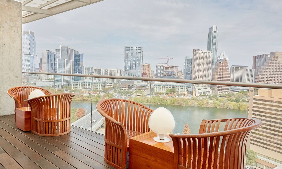 Downtown Austin Apartment | Sonder at The Catherine | One-Bedroom Apartment w/Balcony