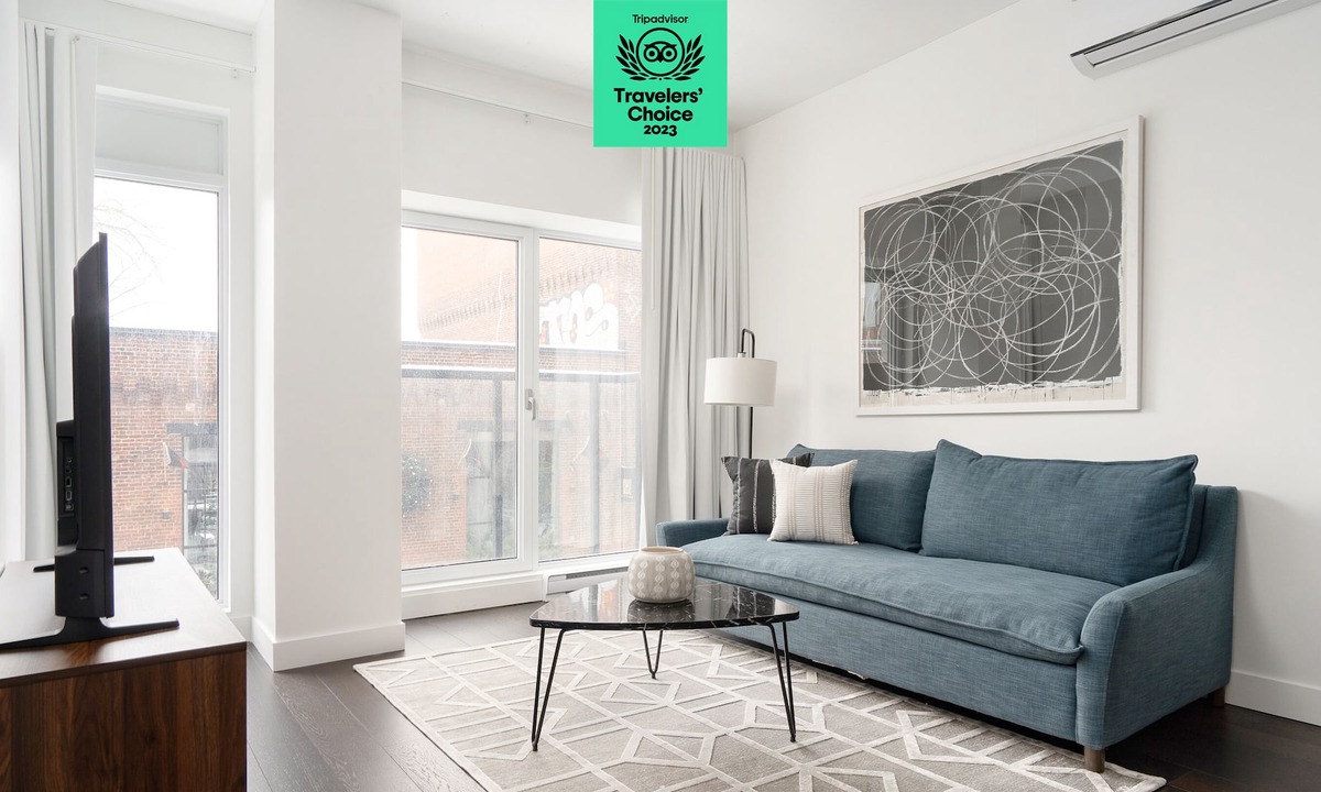 Griffintown Apartment | Sonder at The Richmond | Spacious One-Bedroom Apartment