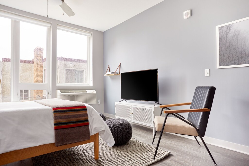 Minneapolis Apartment | Sonder | Luna Apartments | Bright Studio + Gym