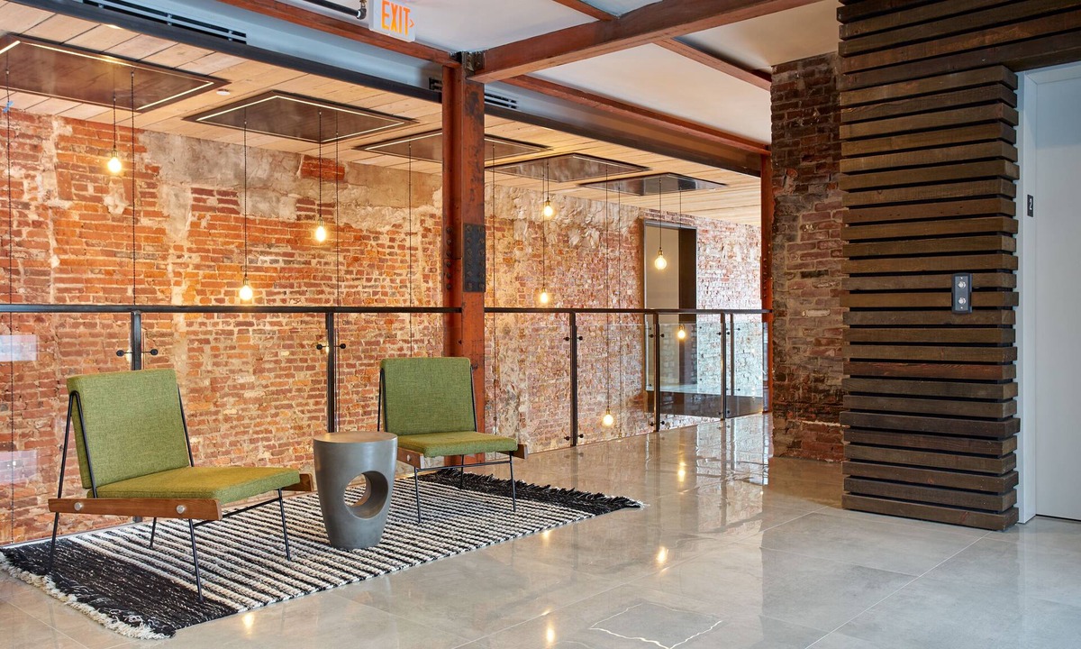 Queen Village Apartment | Sonder The Queen | Queen Room