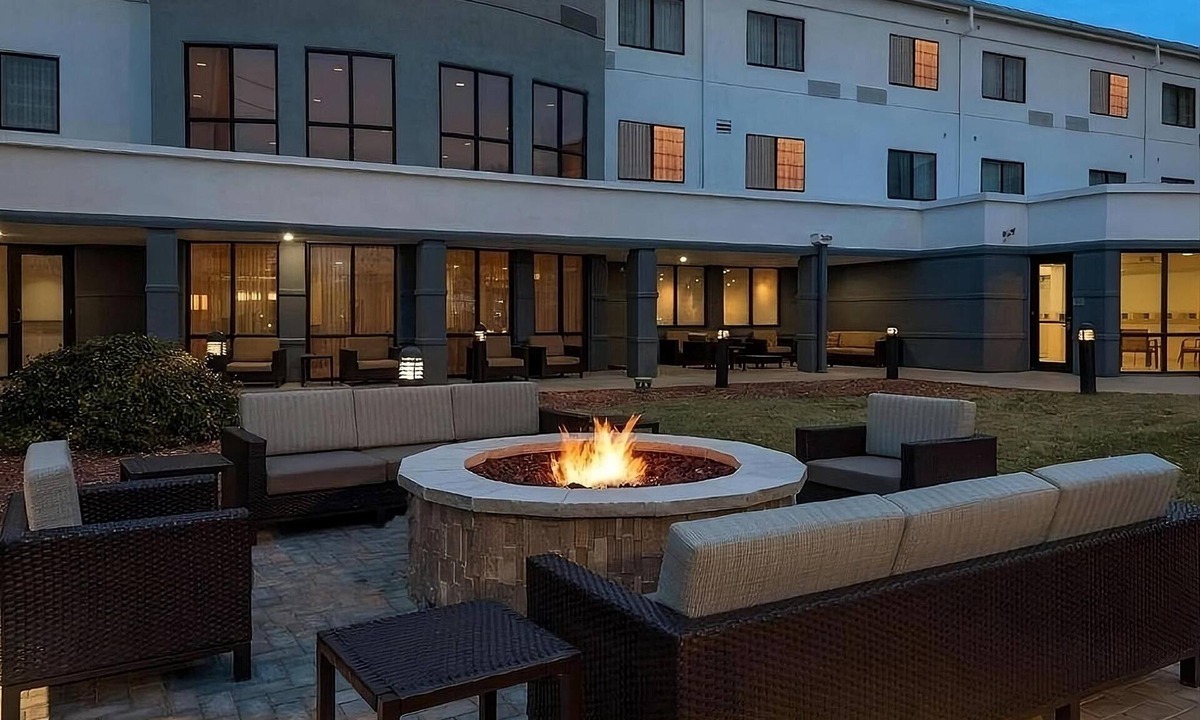 Junction City Hotel | Sonesta Essential Junction City