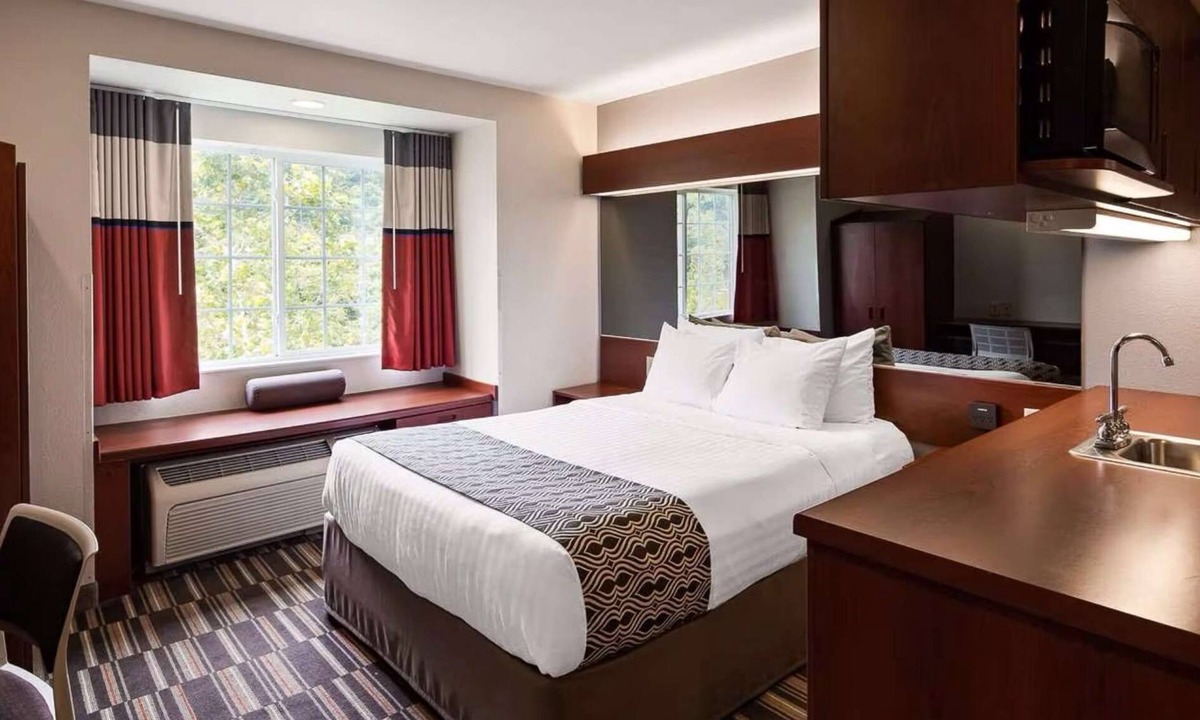 Morgantown Hotel | Sonesta Essential Morgantown