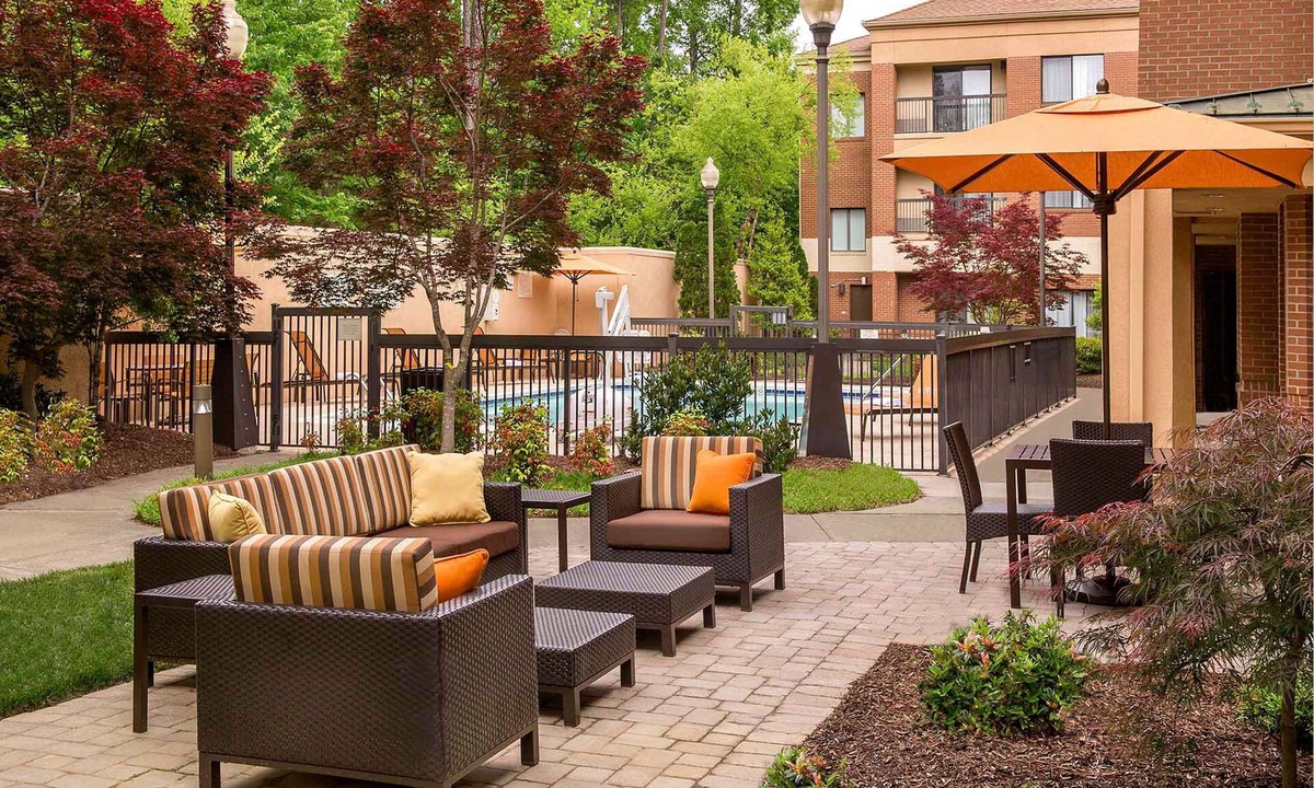 Durham Hotel | Sonesta Select Durham Research Triangle Park