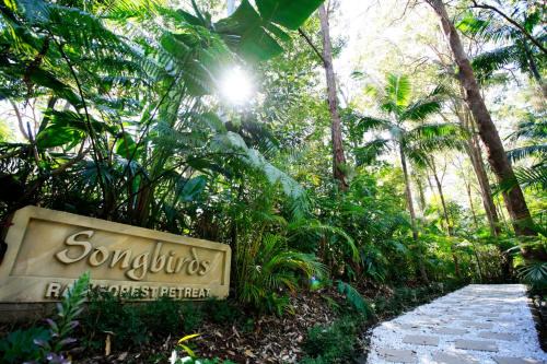 North Tamborine Villa | Songbirds Rainforest Retreat