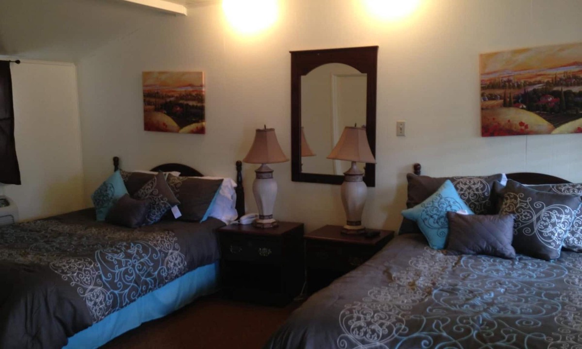 Larkspur Hotel | Sonoma Lodge