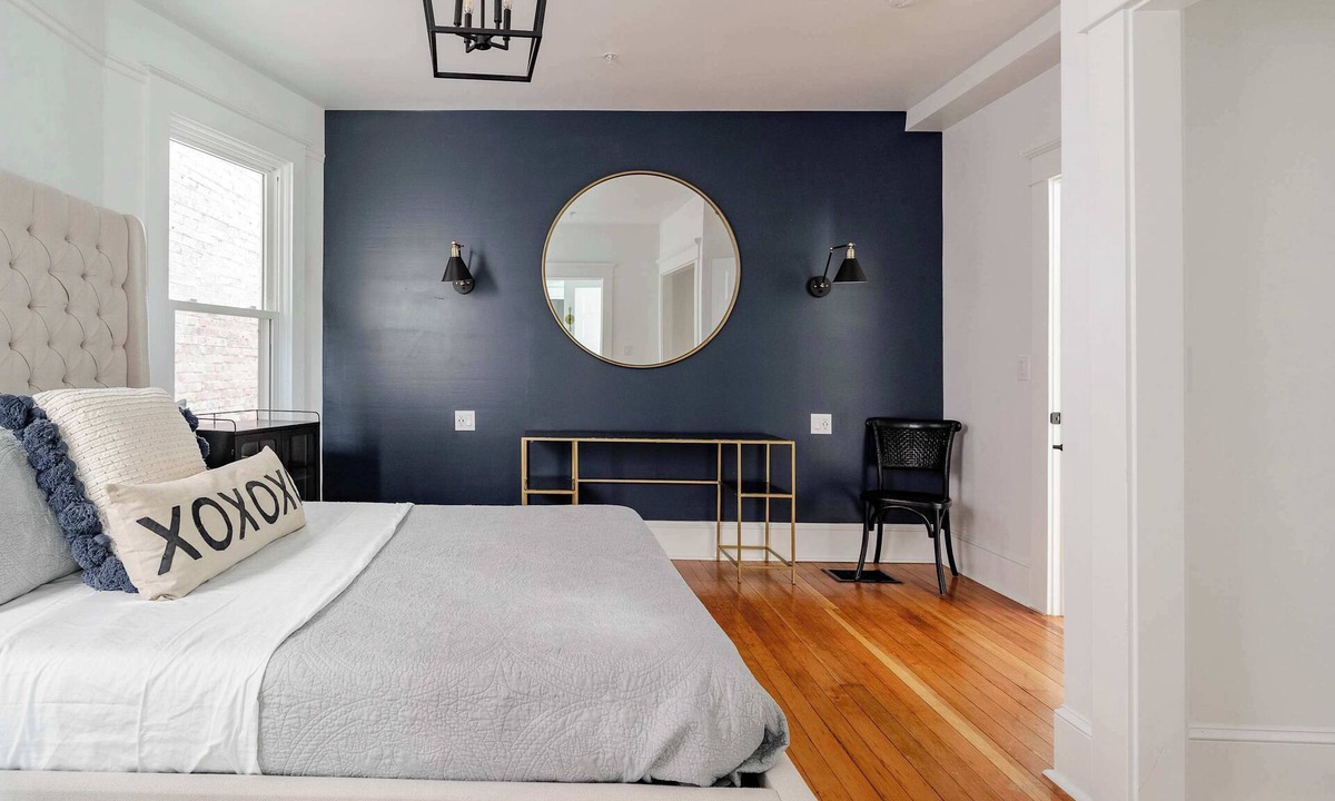 Nob Hill House | Sophisticated 2BR - Prime NW 23rd Location