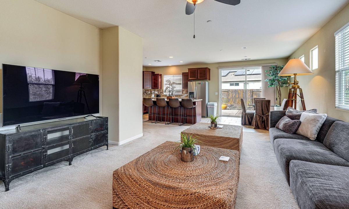 Stockton House | Sophisticated Sanctuary: 8 Mi to Lodi Wineries!