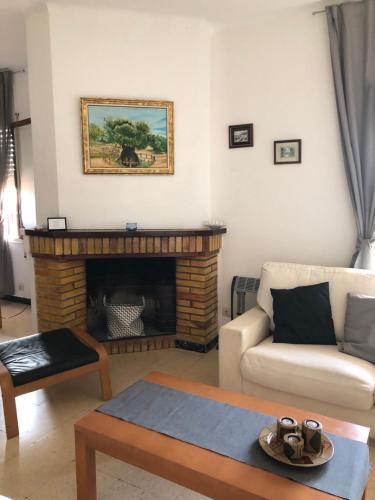 Horta de Sant Joan Apartment | Sota Picasso