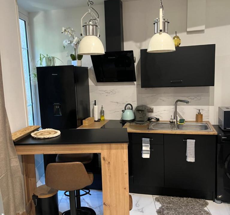 Saint-Vallier Apartment | Souad