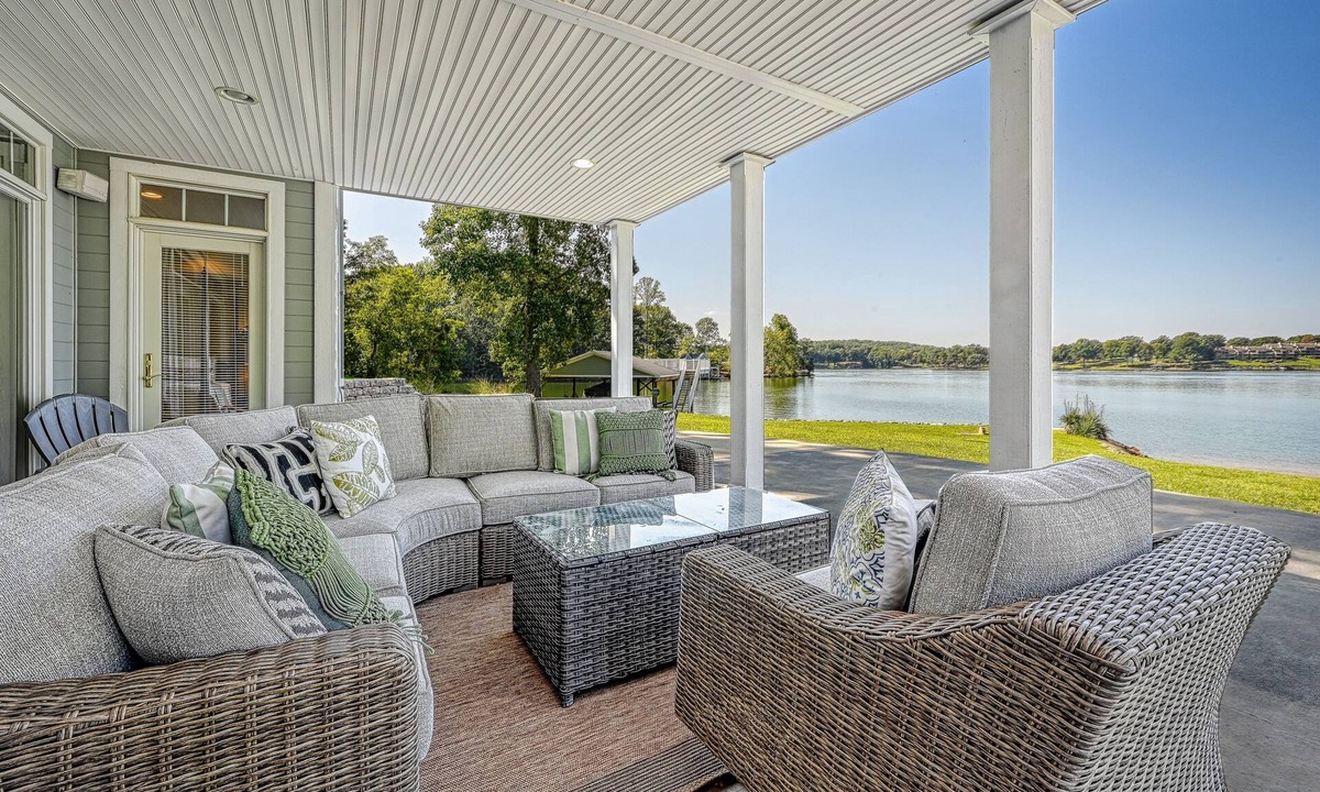 Moneta House | Soulshine Smith Mountain Lake - Lakefront home with amazing views