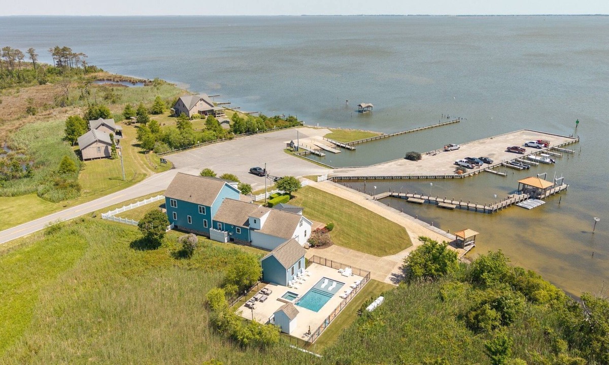 Poplar Branch House | Sound Life 5 Bedroom Vacation Home, Soundfront Views with Pool Access!