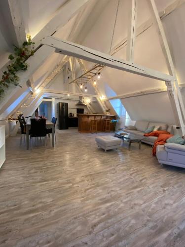 Centre Ville Apartment | Sous les toits des Jacobins, 3 chambres, WiFi