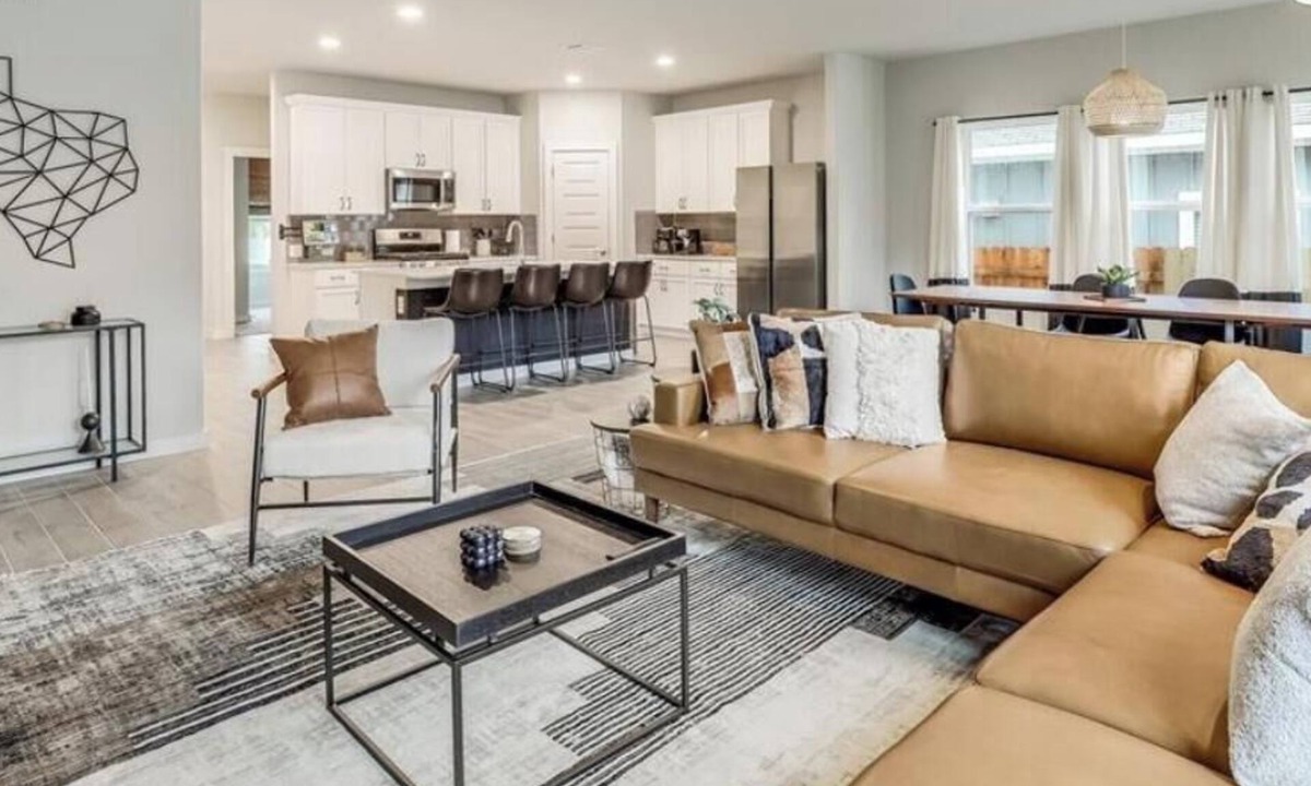 Travis County House | South Austin 5BR | EV Charger + Fenced Yard