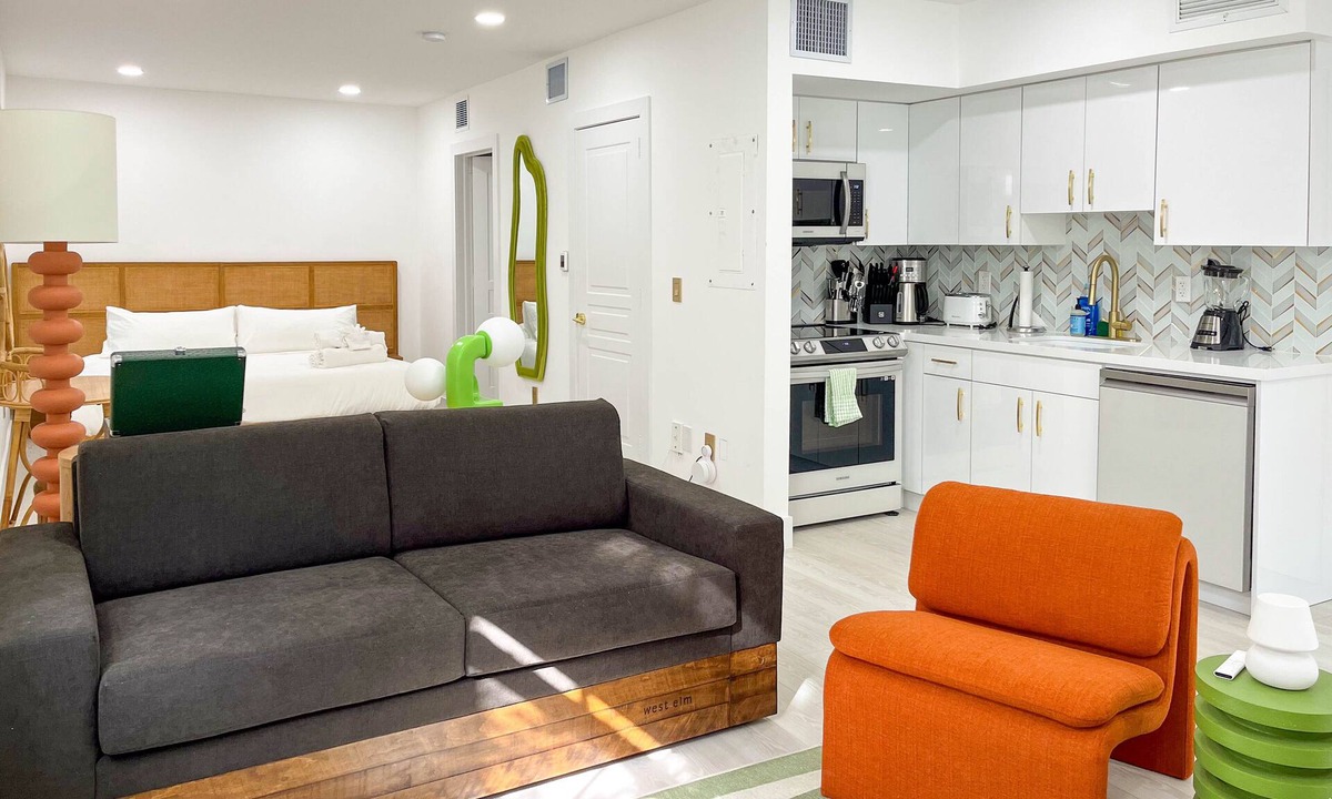 South Pointe Condo | SOUTH BEACH, SOFI, Minutes From Beach!
