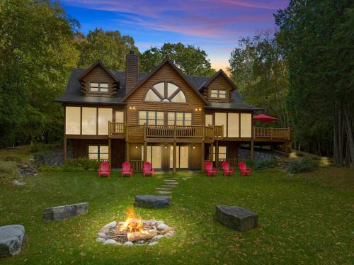 Charlevoix House | South Cedar Shore by Juniper Holiday + Home