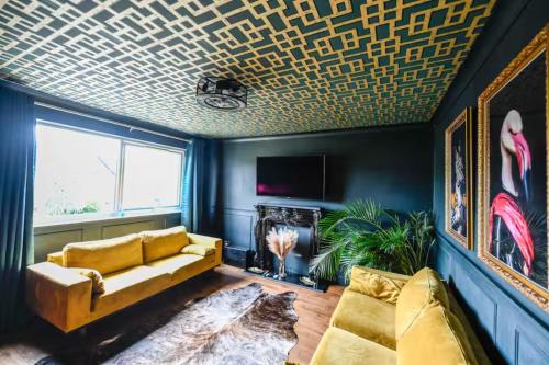 Felpham Apartment | South coast boudoir