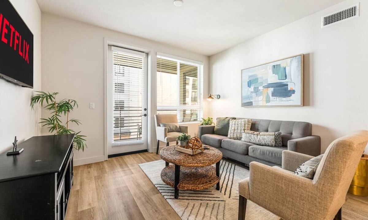 Santa Ana Heights Apartment | South Coast Modern: 2BD Gem | Pool, Gym + Parking