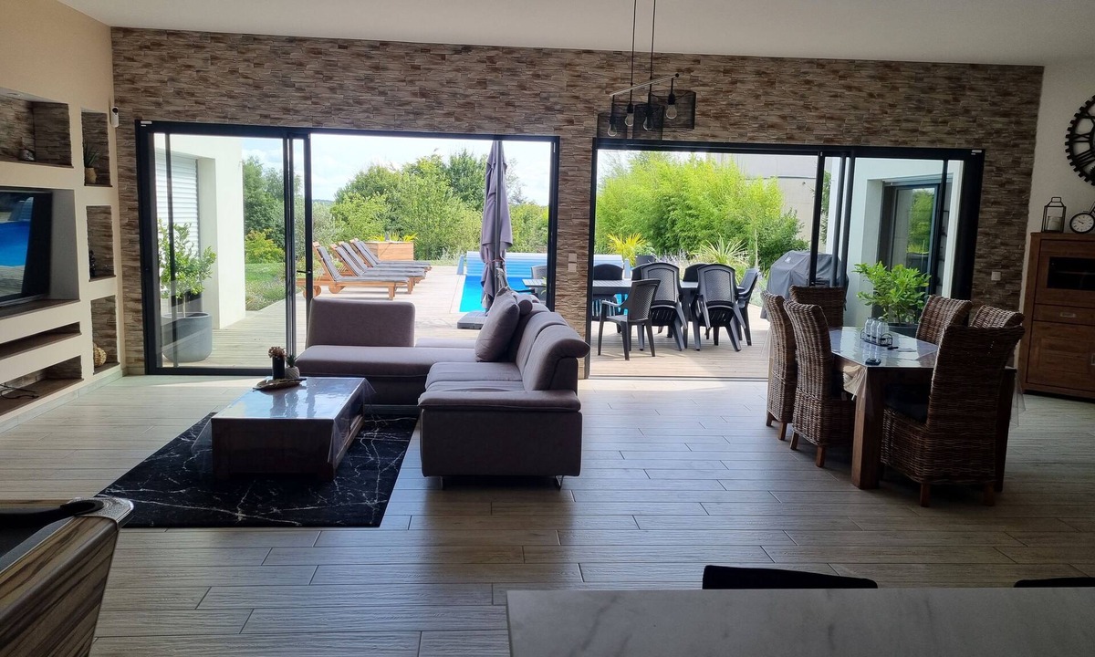 Saint-Helen Villa | South-facing villa