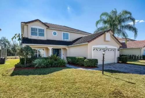 Lake Wilson Preserve Villa | South Facing Villa With Water View Near Disney