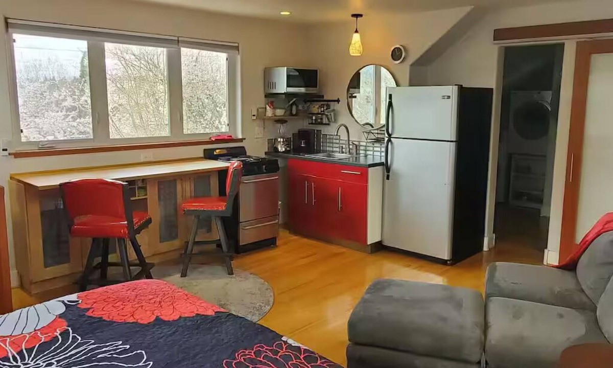 Amazon House | South Hills Studio