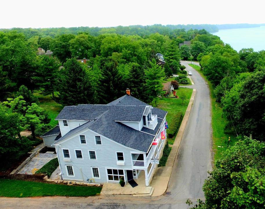 Queenston Hotel | South Landing Inn