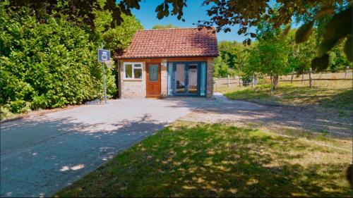 Warlingham House | South Lodge