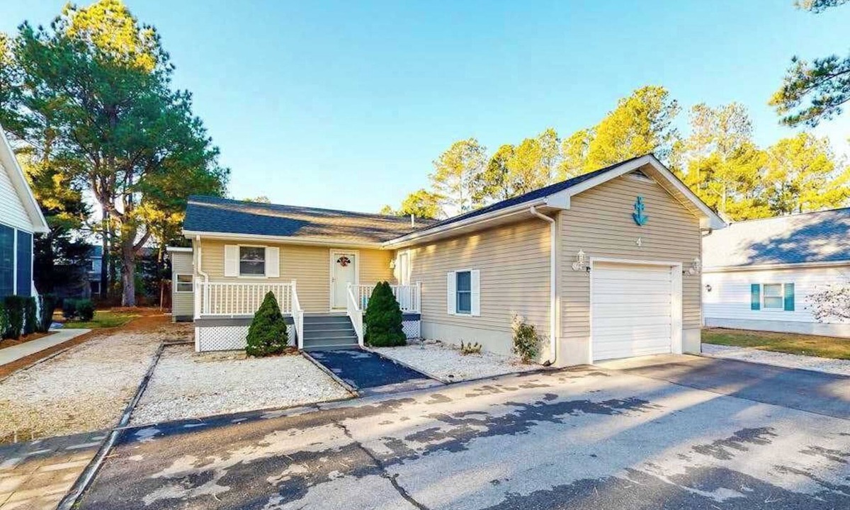 Ocean Pines House | South Ocean Pines Home with Central AC, WiFi, W/D & Community Pool Access