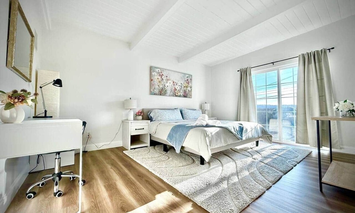 Sunshine Gardens House | South San Francisco - 3 bedroom 2 bath