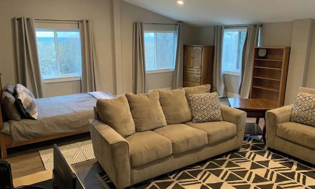Mount Vernon Apartment | South Skagit Valley Studio