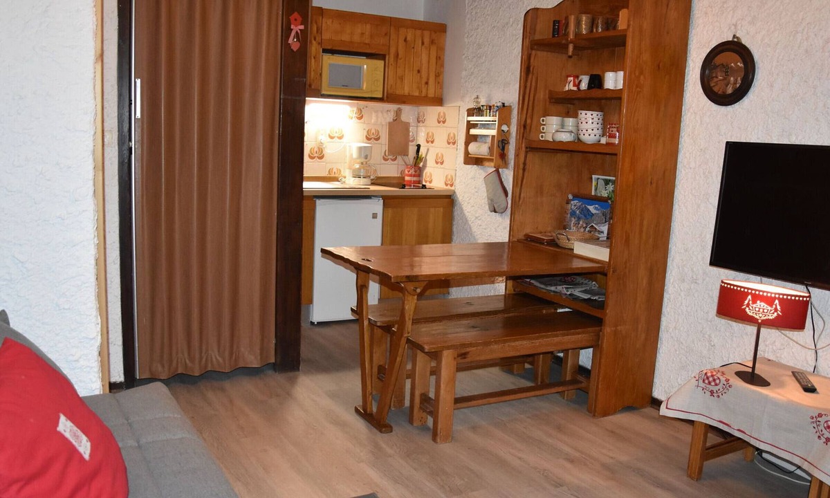 Pralognan-la-Vanoise Apartment | South studio 4 pers, pets allowed, sunny terrace