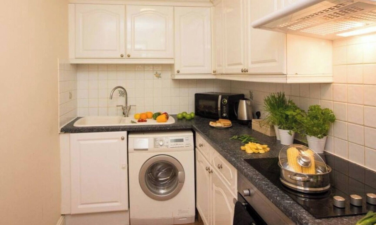 Shirley Apartment | Southampton House - 2 Bedroom Accomodation