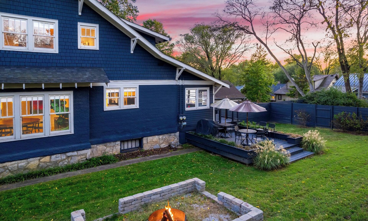 Eastwood House | Southern Charm, Backyard Firepit, Mins to Downtown | Chapel House by AvantStay