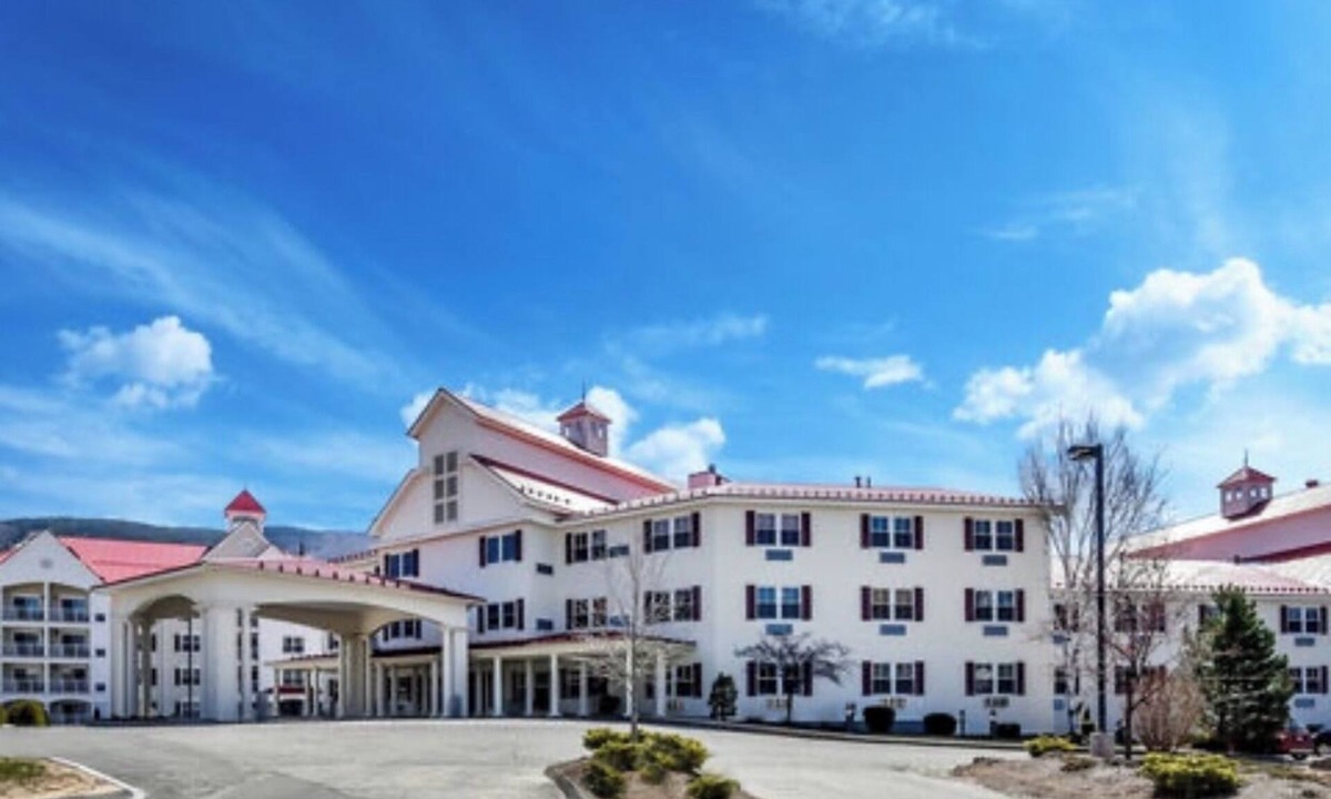 Lincoln Cabin | Southern mountain resort