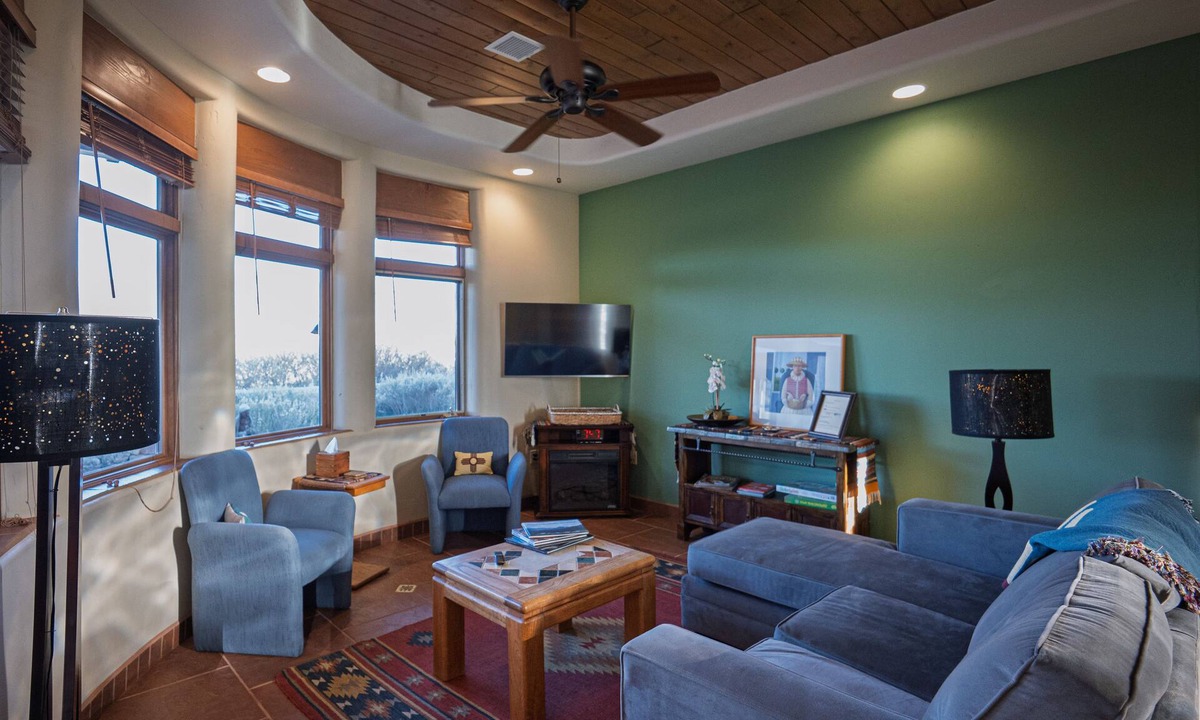 Mesilla Park Apartment | Southern New Mexico Getaway