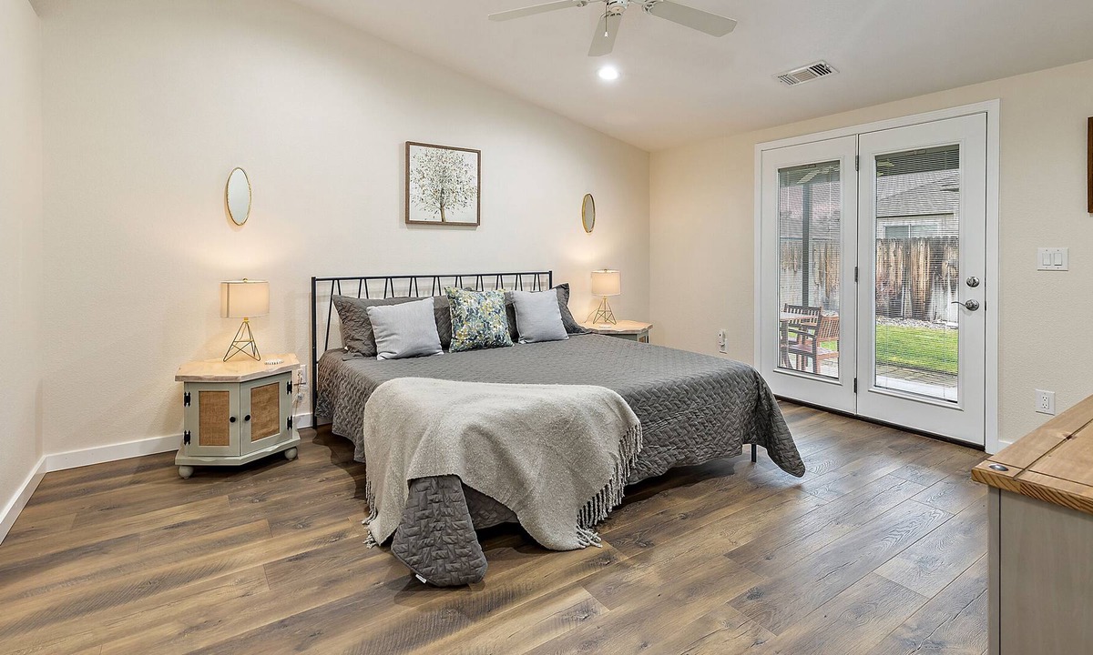 Central Point House | Southern Oregon charmer with RV parking