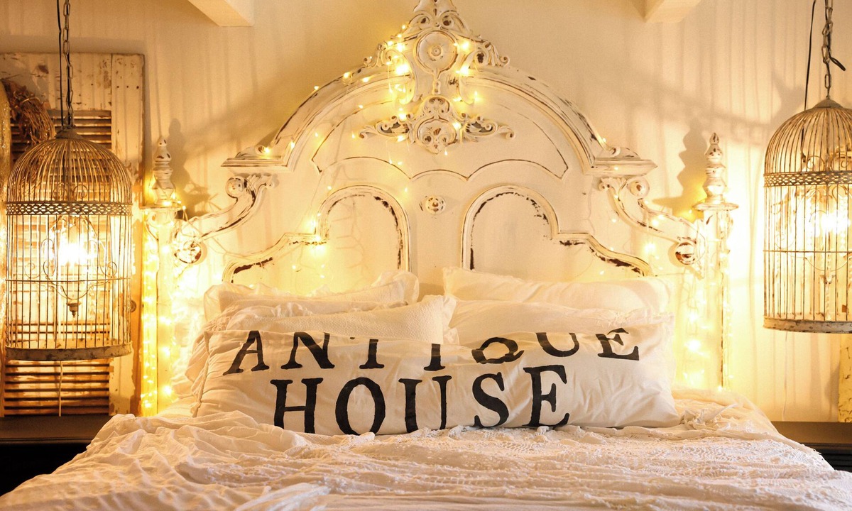 Buckingham House | Southern Vintage Farm Estate, Pool, Pond and Barn 4/3 & Event-Ready Retreat