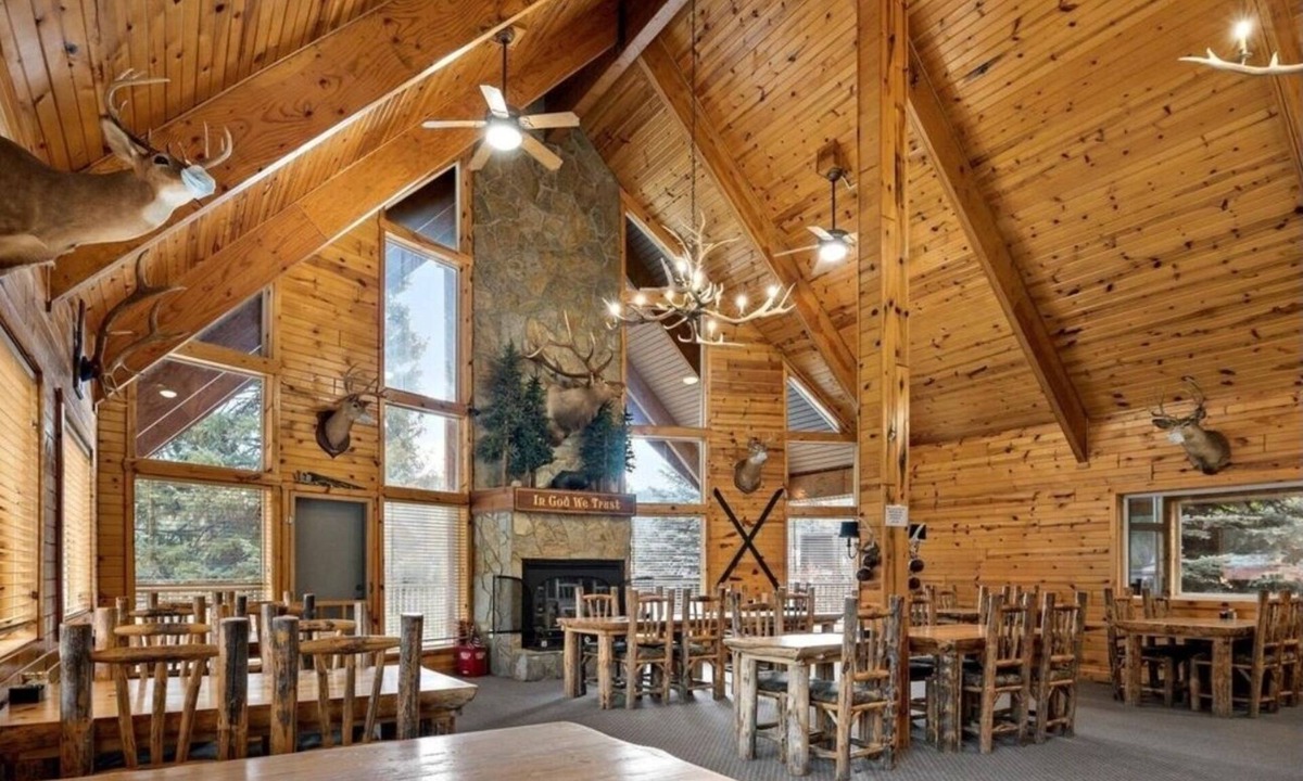 Lowman Cabin | Southfork Lodge Cabin 2