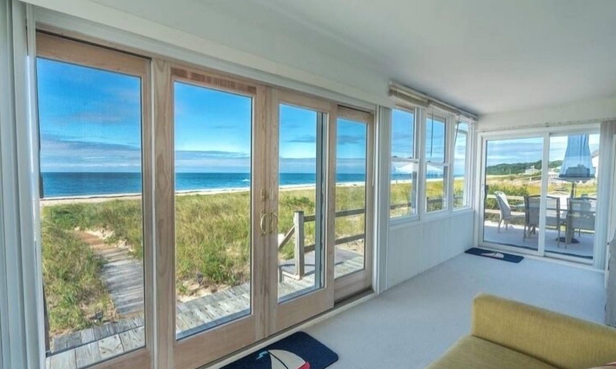 Southold House | Southold Soundfront Private Beach