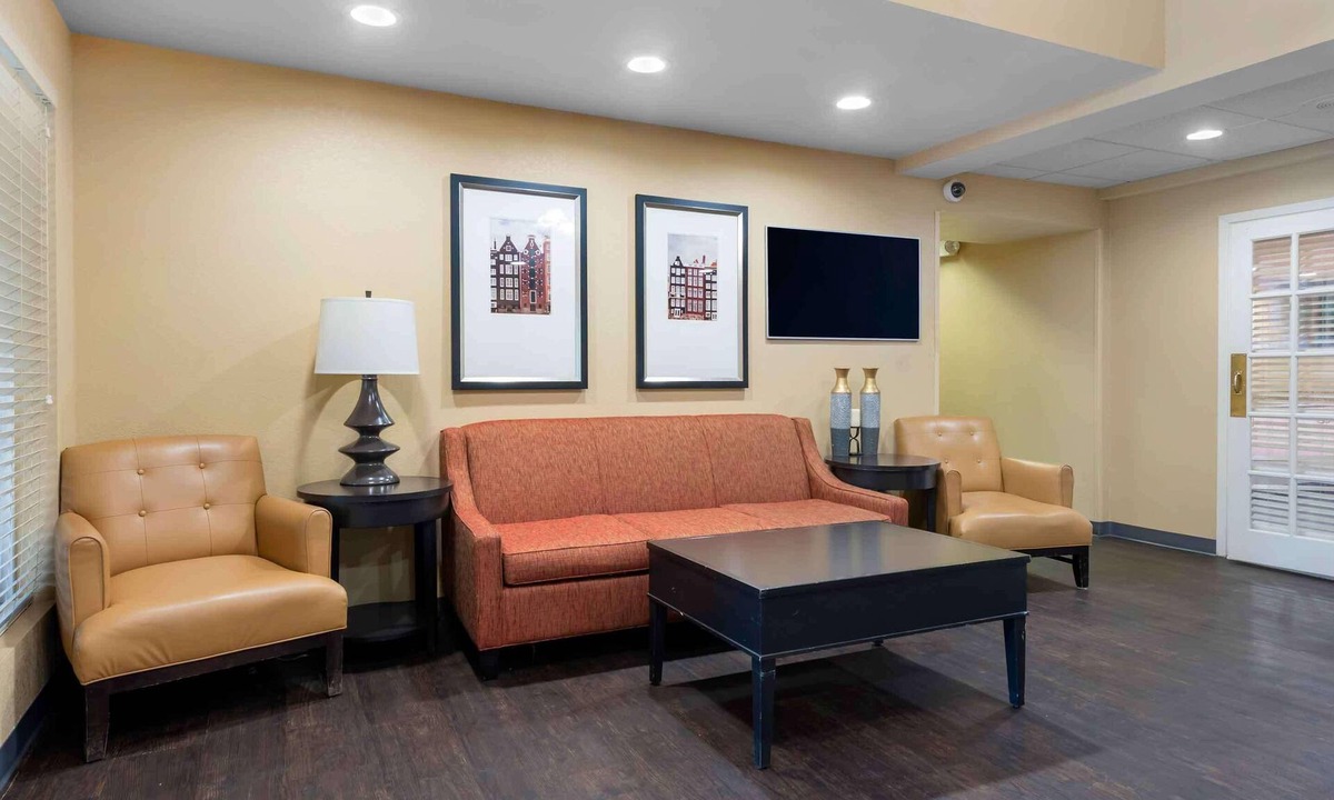 Baymeadows Hotel | Southpoint Suites Jacksonville