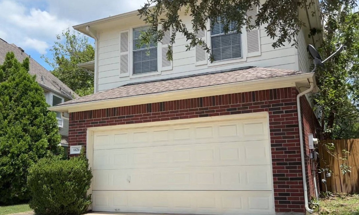 Sharpstown Villa | Southwest City Area Nice Home in Gated Community
