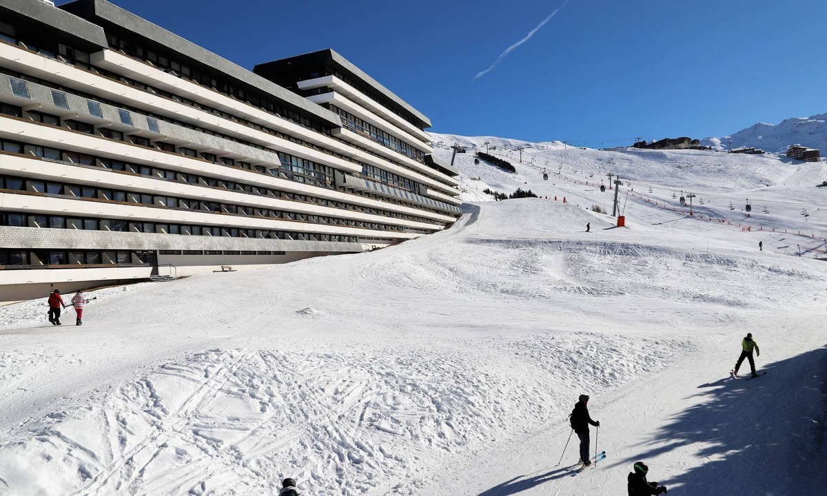 Les Menuires Apartment | Sowell Résidences Crêt Volant by Interhome