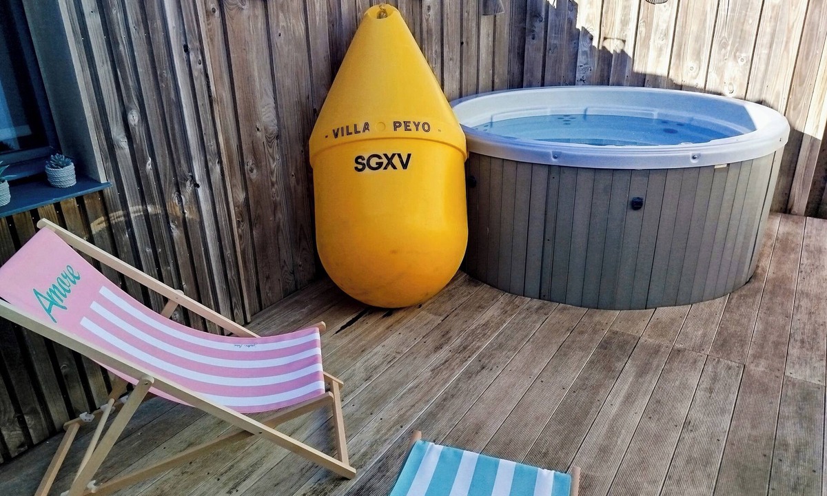 Saint-Gilles-Croix-de-Vie House | Spa, beach 500m, 700m city center, 4 beds