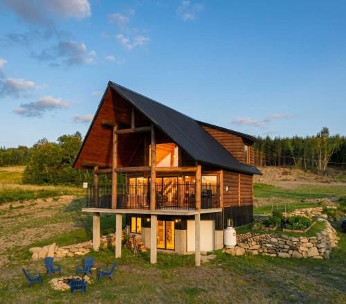 Notre-Dame-Auxiliatrice-de-Buckland Ski Chalet | Spa & Comfort - Chalet des Originaux