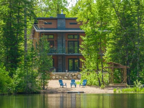 Saint-Alexis-des-Monts House | Spa et Private lake - Le Rocher du Lac