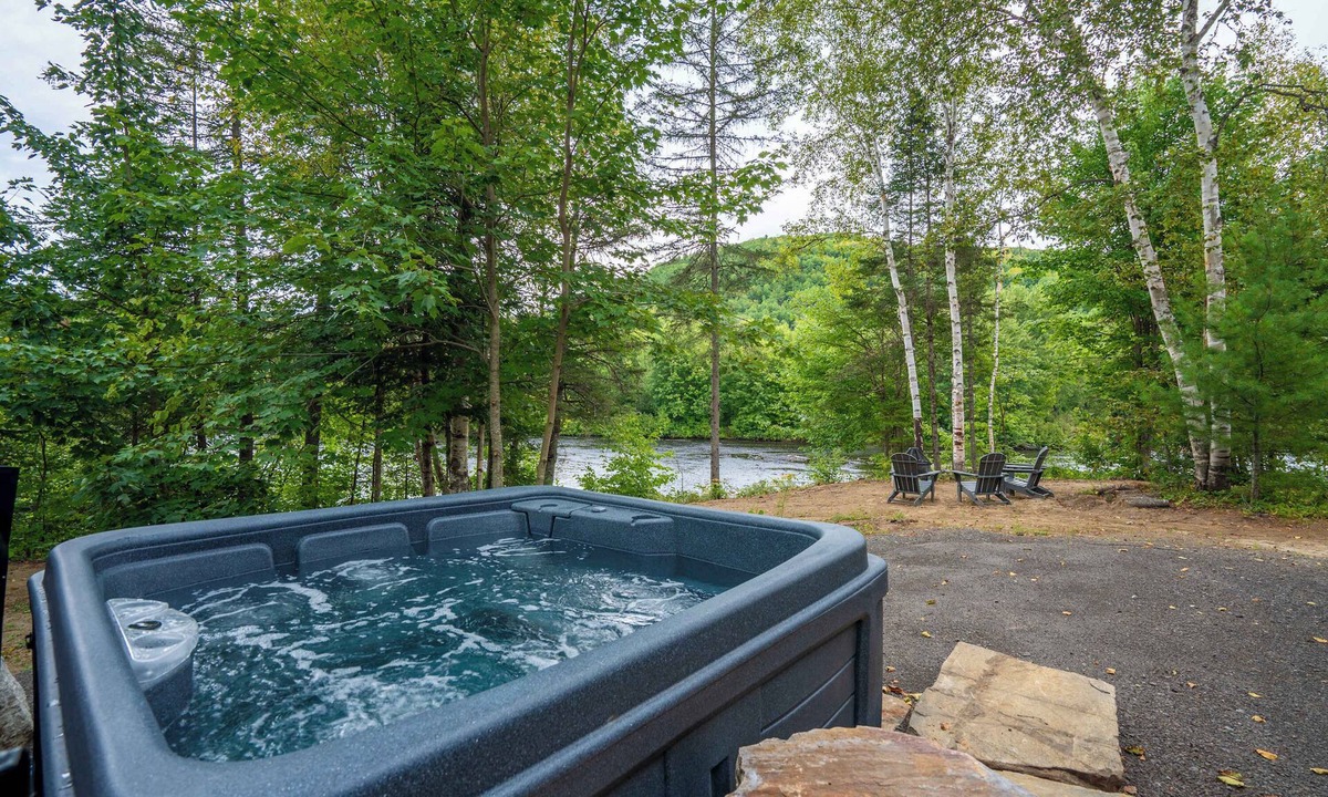 Mauricie Ski Chalet | Spa et River | Le Grand-Pic