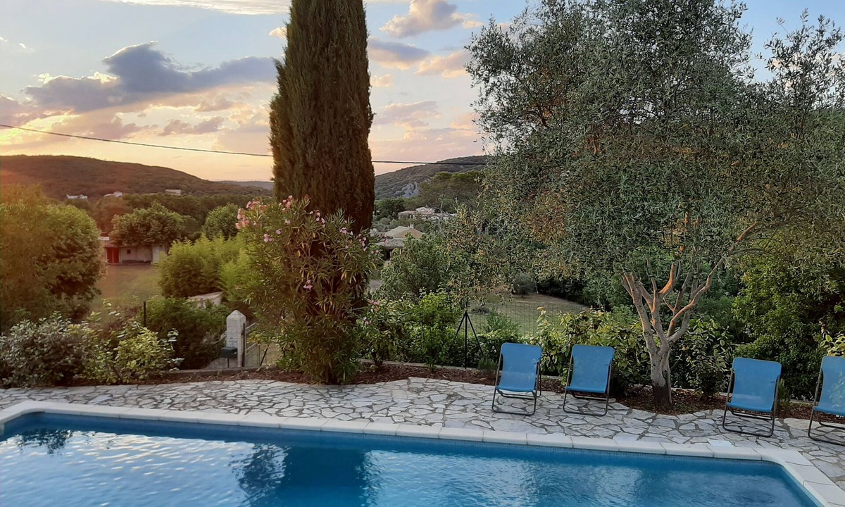 Saint-Andre-de-Roquepertuis House | Spacious family-run Roses gîte, calm, disconnection, Cèze valley near Ardèche